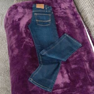 Lucky Brand Jeans.      (1)
